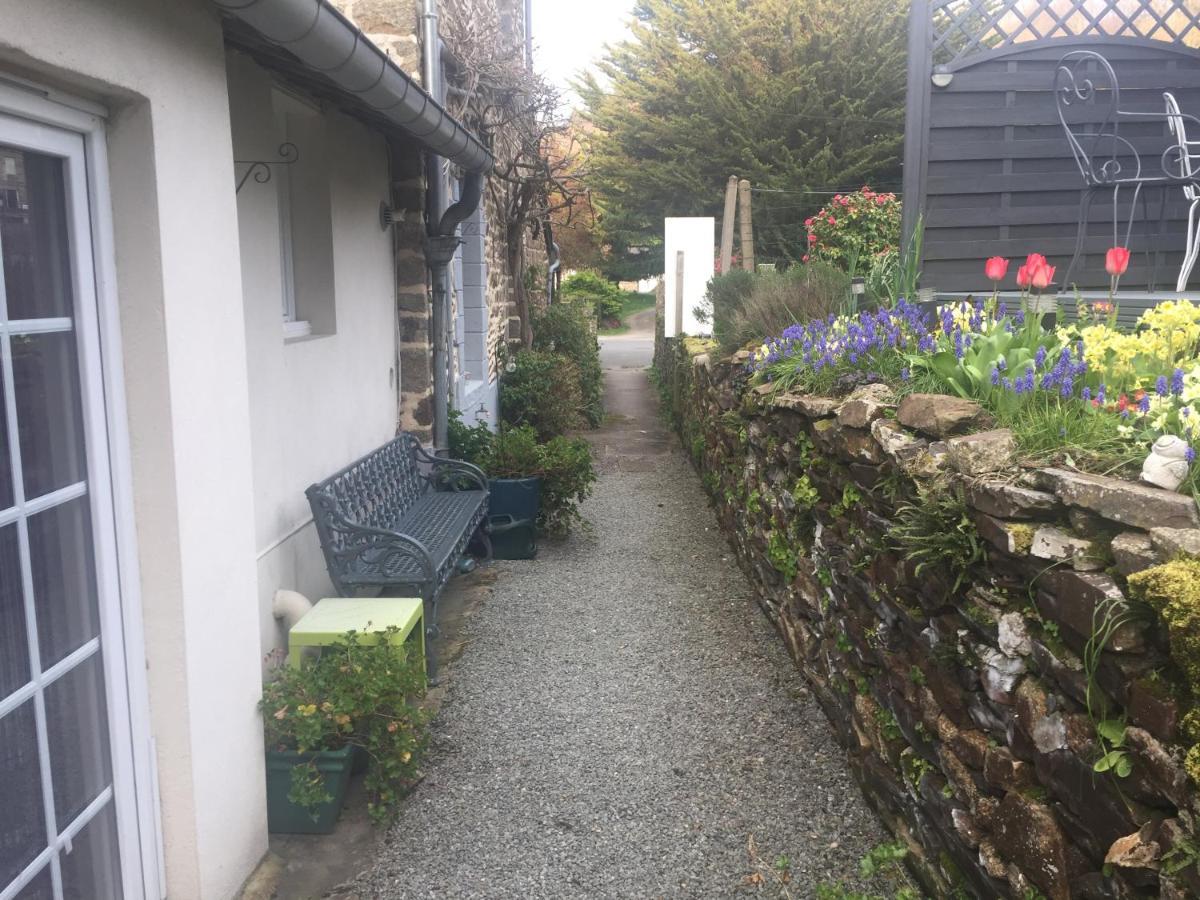 Saint-Marcan 오 봉 아퀘이 B&B 외부 사진