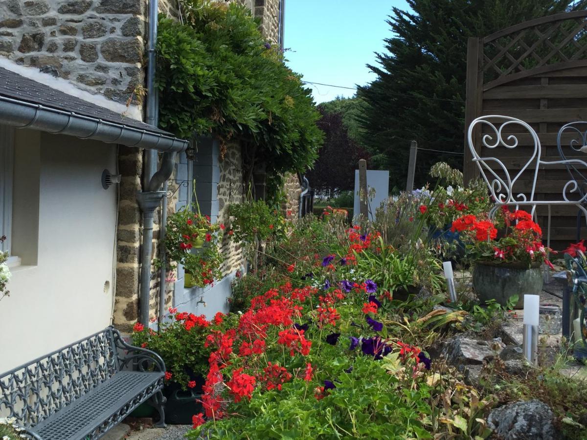Saint-Marcan 오 봉 아퀘이 B&B 외부 사진